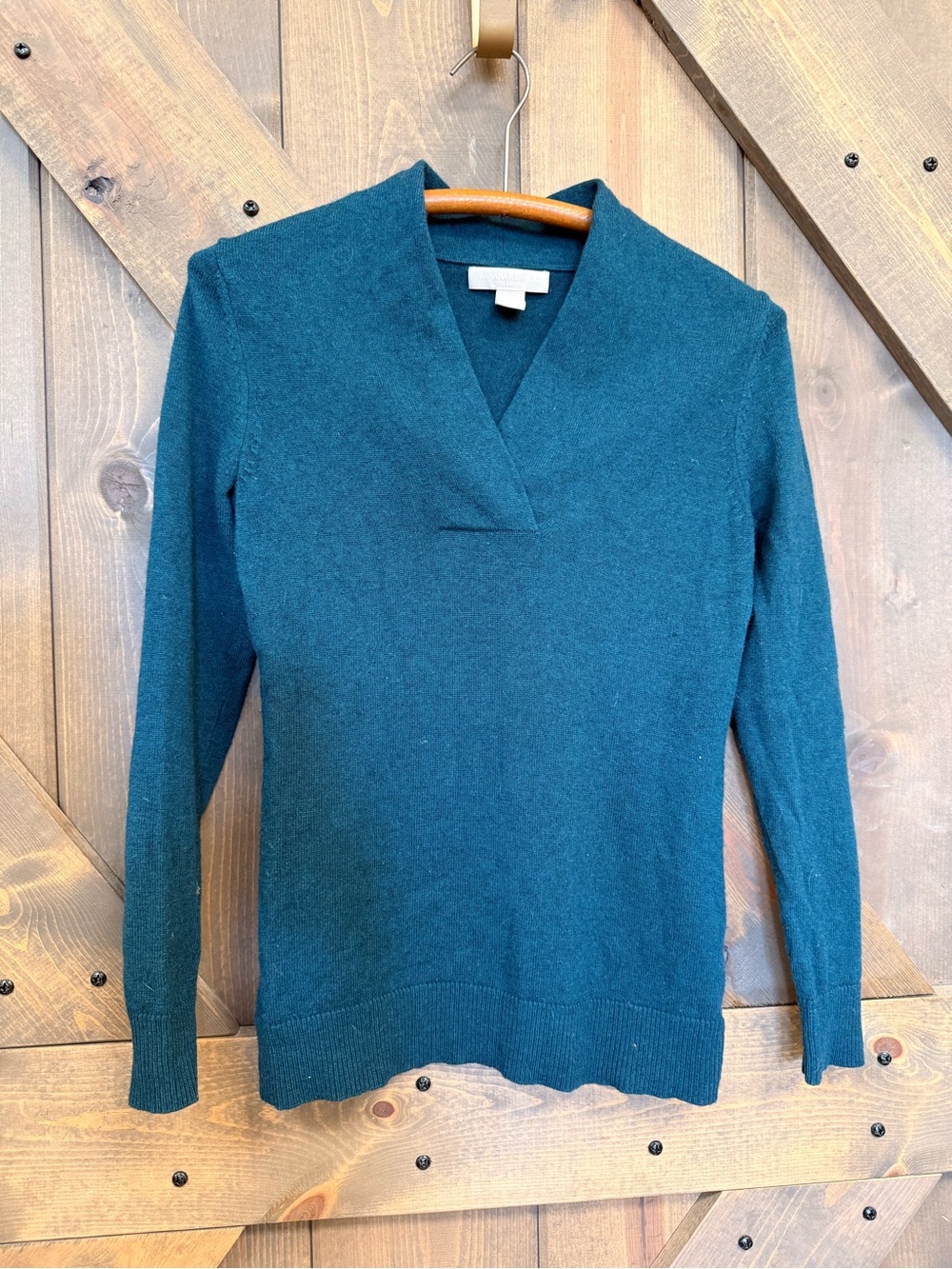 Banana Republic Deep Teal V-Neck Pullover Sweater